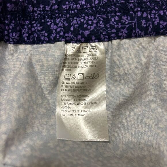 NWOT Isaac Mizrahi Live! Stretch Straight Leg Crop Pants size 30W - Picture 9 of 10